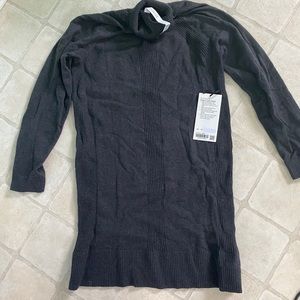 Size 10 LULU keep it cozy dress BNWT